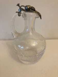 Vintage Clear Crackle Pattern Glass Vinegar/Oil jug with Pewter leaf flip lid. - Picture 1 of 11