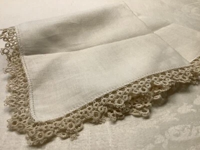 11645🌟复古20世纪20年代装饰艺术带图案花边ECRU/白色婚礼手帕 — 第 1/3 张图片