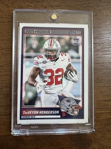 2025 Score #59 Treveyon Henderson RC New England Patriots - Picture 1 of 2