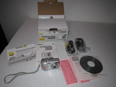 Vintage Nikon Coolpix 4600 4.0 Megapixel Digital Camera w/ 3x Zoom TESTED Works - Image 1 of 4