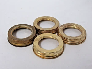 4 COLLARRES DE LÁMPARA DE ACEITE Tornillo #2 Quemador de Queroseno Luz Latón Parte Lote de 4 - Imagen 1 de 6