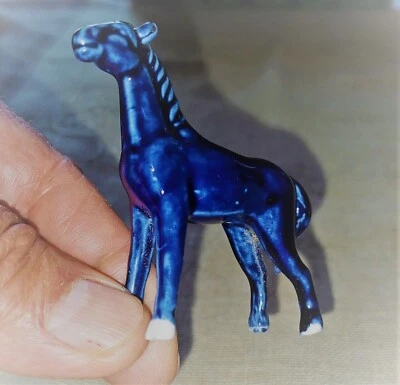 anciennes figurines chinoises en porcelaine.3 Chevaux couleur bleue.Années 50. - Photo 1/4