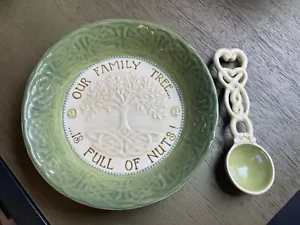 Grasslands Roads Celtic OUR FAMILY TREE IS FULL OF NUTS! Bowl with scoop - Picture 1 of 3