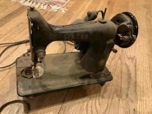 singer sewing machine model 99 99- - Picture 1 of 5