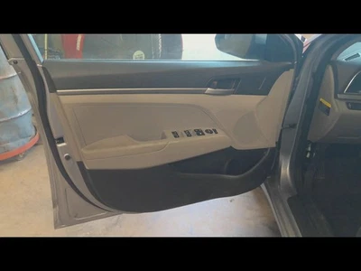 Used Front Left Door Interior Trim Panel fits: 2017 Hyundai Elantra  Grade A Foto 1 de 4