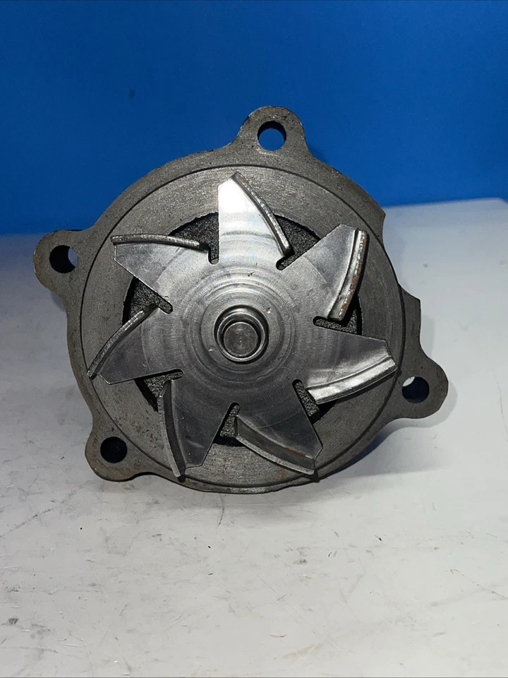 Engine Water Pump with Gasket for Ford F-150 2001-2003 F-150 Heritage 2004 5.4L - Image 1 of 3