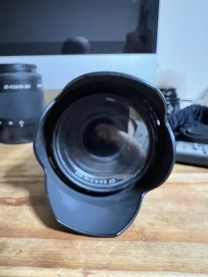 Sony 18-250mm F3.5-6.3 DT Autofocus Lens & Front Cap & Hood A Mount - Image 1 of 4