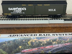 DAIRYMEN's LEAGUE WOOD 53 ft " MILK TANK CAR " HO SCALE " DAIRY " Logo RTR NEW - Picture 1 of 10