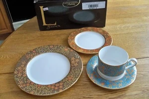 Gilded Tapestry by Lenox Multicolor Gold Trim 4 Piece Place Setting Plate - Picture 1 of 5