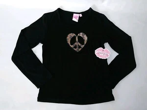 New Girls Black Long Sleeve T-Shirt with Leopard Sequin Heart Sizes 4 to 7 - Picture 1 of 2