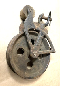 Vintage Cast Iron JA Cross  Hay Trolley Drop Pulley - Picture 1 of 6