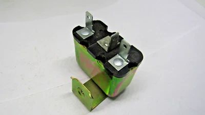 HR-145 MOOPAR 1970 Plymouth Road Runner Dodge Charger RELÉ DE BUZINA E SUPORTE - Imagem 1 de 3