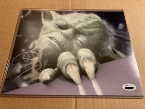 Star Wars Yoda Warwick Davis handsigniert 8""x10"" mit JSA-Zertifizierung - Bild 1 von 2