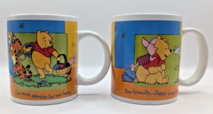 Disney Winnie The Pooh Set di 2 Tazze da Caffè Tazza Ape Friendly Happy Being Me...9oz - Foto 1 di 7