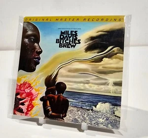 MILES DAVIS-BITCHES BREW-2xSACD HYBRID LTD-ORIGINAL MASTER RECORDING-ULTRADISC - Foto 1 di 2