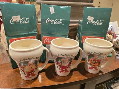 Juego de 3 tazas Coca Cola Santa. Diferentes diseños de Papá Noel. Foto 1 de 4