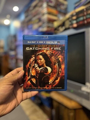 The Hunger Games: Catching Fire Blu-ray & DVD 2 Disc Jennifer Lawrence Sci-Fi - Image 1 of 3