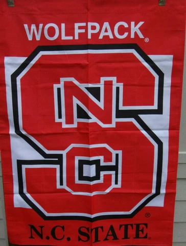 North Carolina State Wolfpack DOUBLE SIDED 28 x 40 BANNER ! VINTAGE DESIGN ! Cover