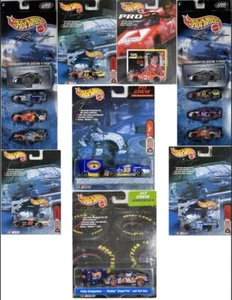 Hot Wheels NASCAR 🏁 2000, Pro Racing, Deluxe, Pit Crew 🏴 Many to Choose - Picture 1 of 24