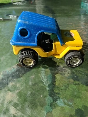 复古 Tonka 吉普蜂蜜桶压钢玩具车 1970  — 第 1/4 张图片