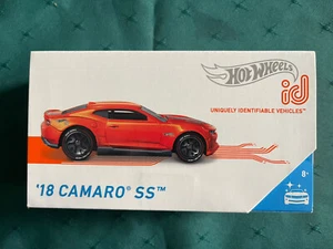 Hot Wheels ID '18 Camaro SS Colección de cumpleaños fresco 4/6 v - Imagen 1 de 4