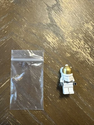 Lego Cty0567 Utility Shuttle Astronaut Female Minifigure From 60078 60080 - Image 1 of 3