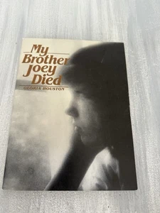 My Brother Joey Died by Houston, Gloria Booklet Pamphlet - Picture 1 of 6