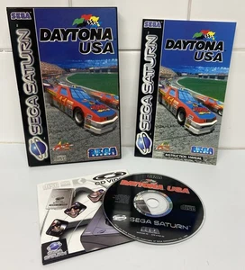 Daytona USA Sega Saturn 1994 Arcade Autorennen Videospiel Disc mit Handbuch - Bild 1 von 12