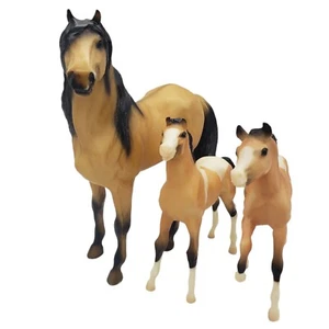 Breyer Horse Spirit Stallion of the Cimarron Kiger Stallion, Foal & Reeves Foal - Picture 1 of 17