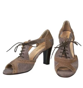 TARYN ROSE 37 Two-Tone Brown Beige Suede Lace Up Wingtip Pumps Heels 6.5 - Picture 1 of 4