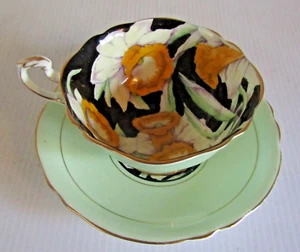 TAZZA E PIATTINO NARCISO A MOLLA VINTAGE PARAGON ENGLAND DIPINTO A MANO; TAZZA DA TÈ NERA - Foto 1 di 5
