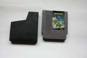 TMNT -- NES Nintendo gioco originale Teenage Mutant Ninja Turtles PULITO TESTATO