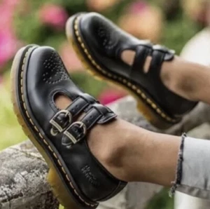 Womens DR DOC MARTENS 12916 Mary Jane Black Leather Shoes Double Buckle US SZ 8 - Picture 1 of 13