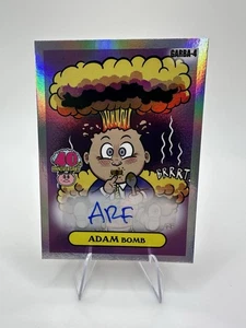 2025 Topps Garbage Pail Kids Worst of GPK Adam Bomb #GARBA-4 Art Fuentes Auto - Foto 1 di 2