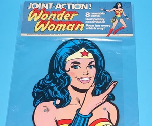 JOINT ACTION! CARDBOARD POSEABLE WALL HANGER TOY WONDER WOMAN 1977 OUR WAY ST... - Picture 1 of 5