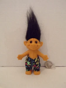 Acme~Bambola Troll~Vintage 1991~5"~Pantaloni Colorati Arcobaleno~Capelli Neri~Occhi Neri - Foto 1 di 5