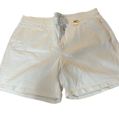 Pantalones Cortos Lane Bryant Jean Vaqueros Blancos Talla 26 Plus Tiro Medio Novia NUEVO con etiquetas Foto 1 de 4