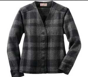 Filson Mackinaw Wool ladies gray plaid button jacket small fantastic condition - Picture 1 of 12