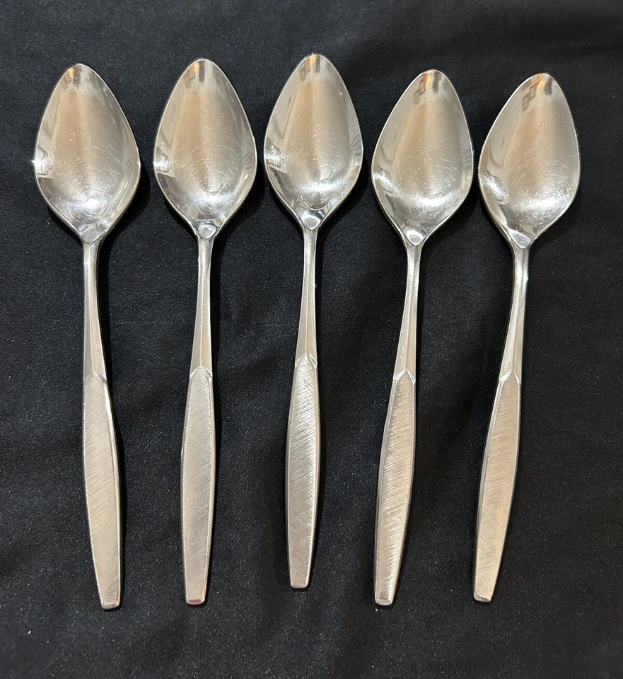 "Lote de 5 cucharas soperas ovaladas International Silver Saturna Place 7 1/8"" de lujo" Foto 1 de 4