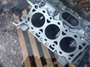 V6 Engine Table...Like a V8 or V12 table...Mancave Essential - Picture 1 of 6