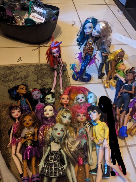 Boneca Monster High Jinafire Long Scaris - O Espaço Virtual do Colecionador