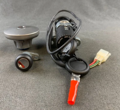 MOTO GUZZI, Audace 1400 ABS E4 2015-2016 KIT DE TRAVA COM TAMPA 2B001566 NOVO - Imagem 1 de 4