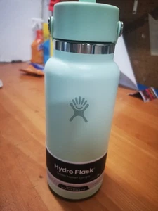 BNWT Hyrdo flask Wide Mouth Flex Straw Cap 32oz Aloe Color - Picture 1 of 3