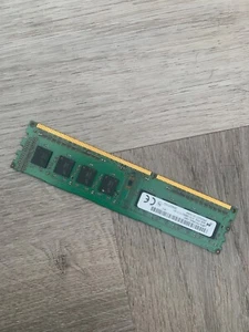 Micron 4gb RAM 1RX8 PC312800U. MT8JTF5126AZ - Picture 1 of 3