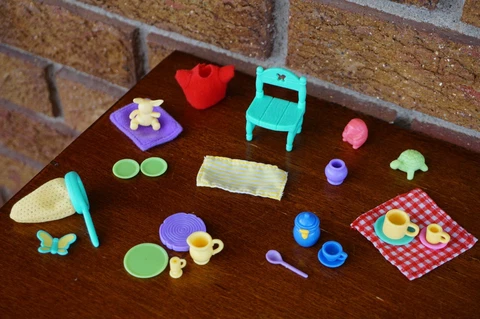 U PICK Figure Accessory Mini Pooh's FRIENDLY Places Set LOT Plastic Toy Pieces Cover