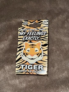 Caja de prendedores Busch Gardens Tiger My Feelings exactamente misteriosa 2x prendedores coleccionables NUEVO - Imagen 1 de 3
