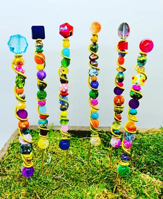 Pequenas estacas de jardim. Acessório para vasos de plantas. Acento floral. Decoração de jardim de fadas - Imagem 1 de 3