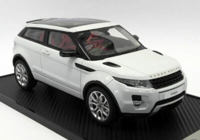 Century Dragon 1/18 Scale CDLR-1002 - 2011 Range Rover Evoque - White - Image 1 of 4