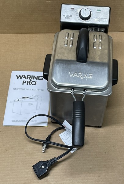 waring Pro 12 cup coffee maker model WC1000 stainless hot water carafes warm pla Photo Related