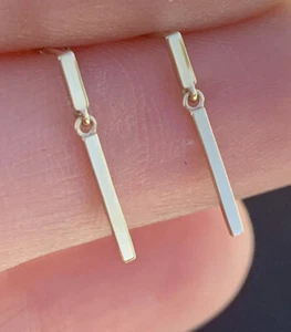 Nuevos con etiquetas pendientes minimalistas de oro amarillo sólido de 14 K 15 mm de largo - Imagen 1 de 8